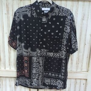 Urban Outfitters, Black Short Sleeve Button Down Bandana Pattern Shirt. Medium